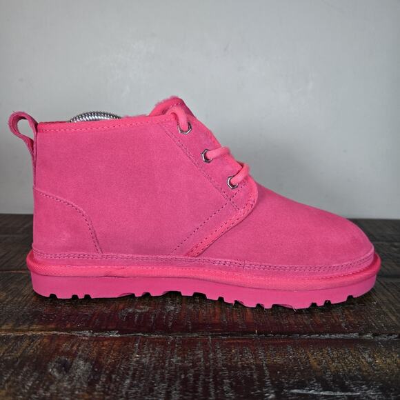 UGG Neumel Womens Size 6 Fuzzy Warm Chukka Boots Shoes Slippers Pink - Picture 8 of 11
